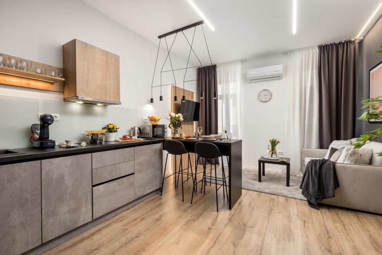Saint Vitus Apartments With Balcony Rijeka Exterior foto